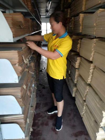 愛心奉獻在圖書館