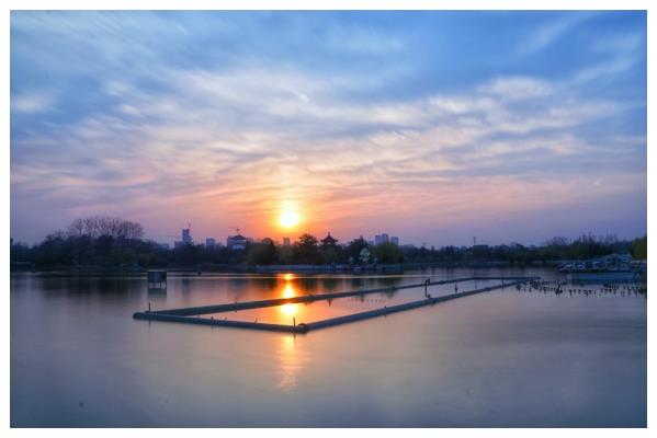 夕陽無限好，何懼近黃昏。