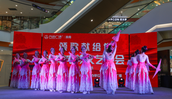 舞蹈《桃花語》淮南圖片網模特隊