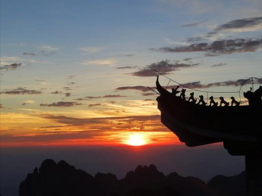 黃山頂觀血色殘陽(yáng)