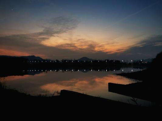 12月的風(fēng)景。