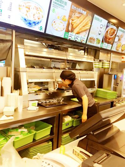 新橋機場大道快餐廳攝影紀實