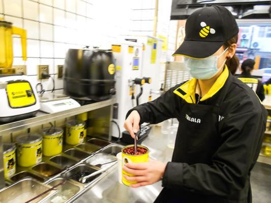 壽縣雙廟集鎮街道(甜啦啦)奶茶店美味飄香