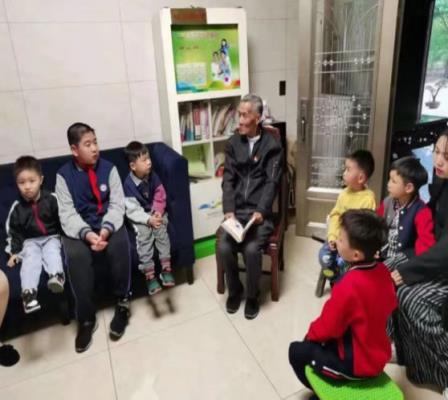 曹庵鎮“五老”講紅色故事助力青少年成長