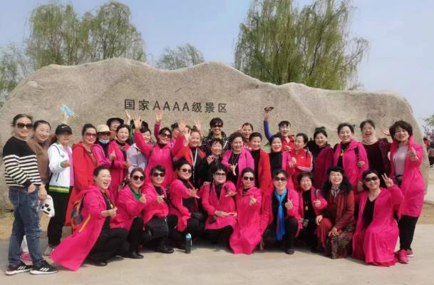 淮南圖片網(wǎng)高新區(qū)分站藝術(shù)團(tuán)碭山賞梨花