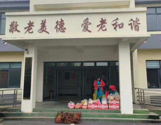 中秋國慶佳節到  歡樂洋溢敬老院