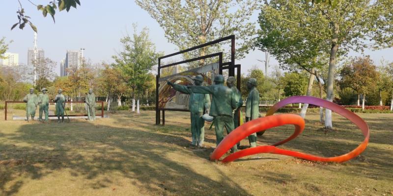 市府廣場雕塑