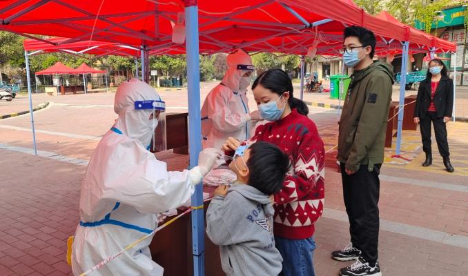 南山院幼兒園的幼兒、家長(zhǎng)第五輪核酸檢測(cè)