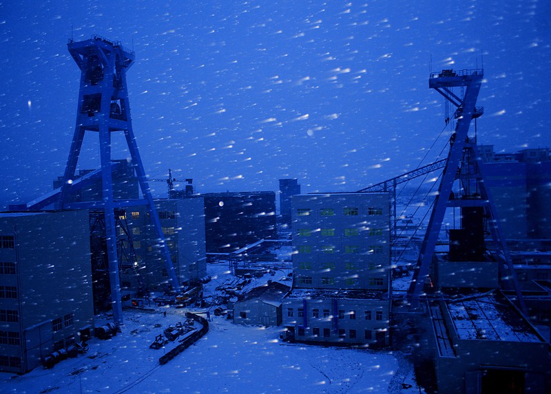 頂風冒雪  顧橋礦 徐金陵攝 13637116482.jpg