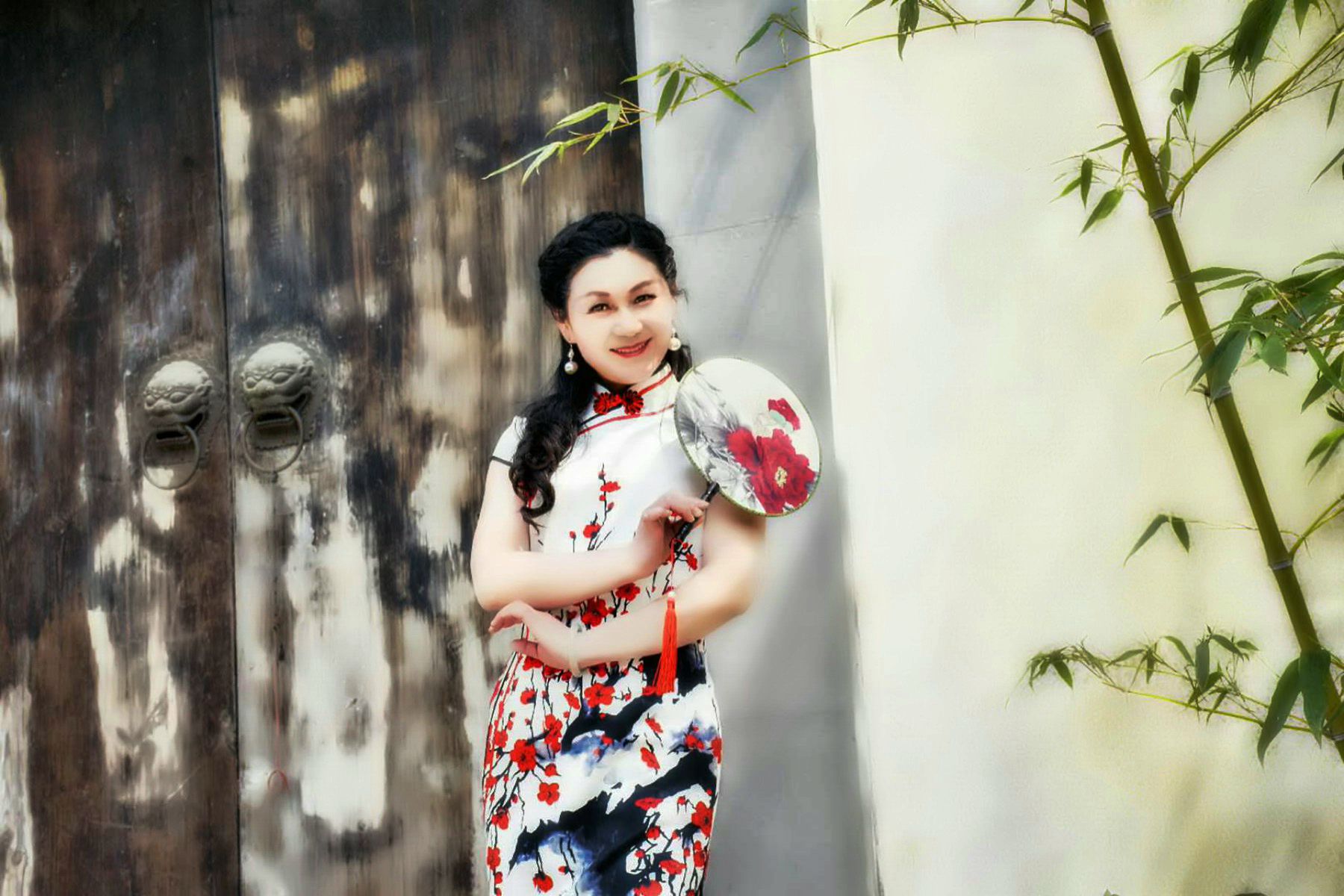 27870b1a33bc6cea72fde81bc49ecdd_Portrait+.jpg