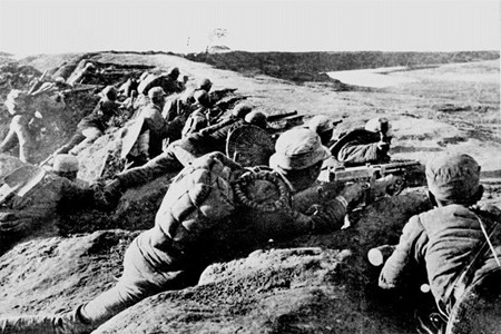 34新四軍在戰斗中_副本.jpg