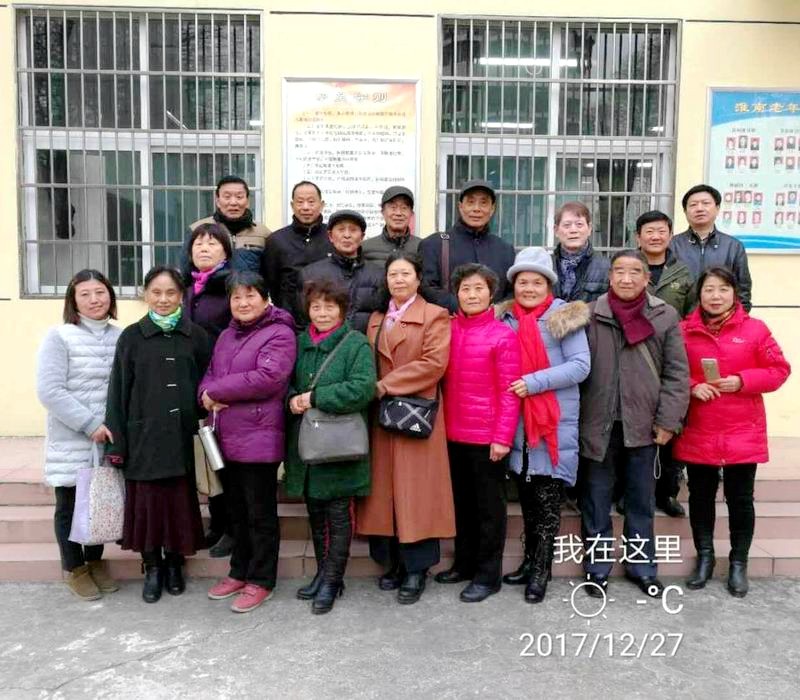 市詩詞班學員.jpg
