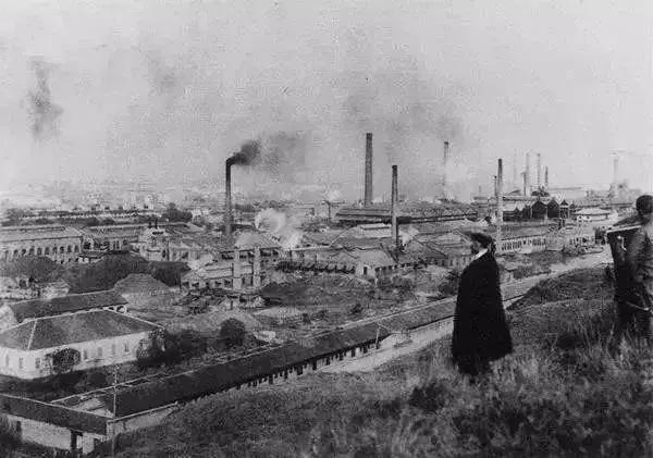 1894年湖廣總督張之洞視察漢陽鐵廠.jpg