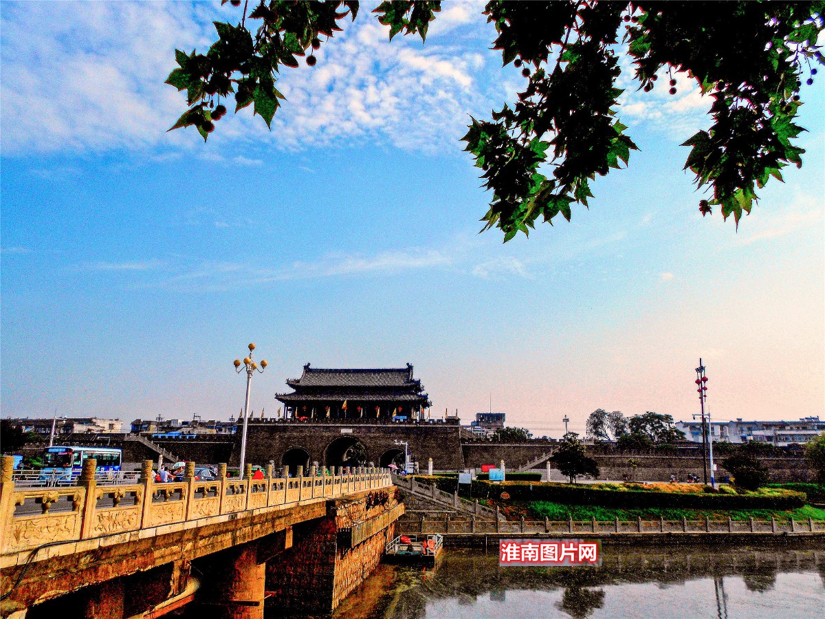 2、《壽縣城門外景》壽縣雙廟集鎮萬前進2021年6月22日攝于壽縣 手機:15855949162 (3)_副本_副本.jpg
