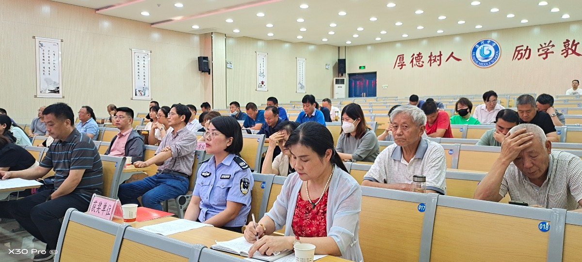 c2127a8cd593bf5f829b99bbbd06516.jpg c2127a8cd593bf5f829b99bbbd06516.jpg