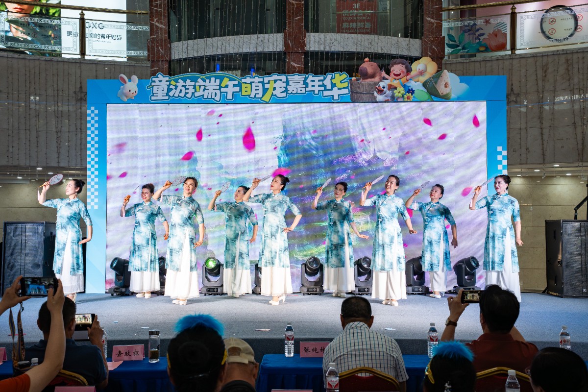 DSC02459b.jpg