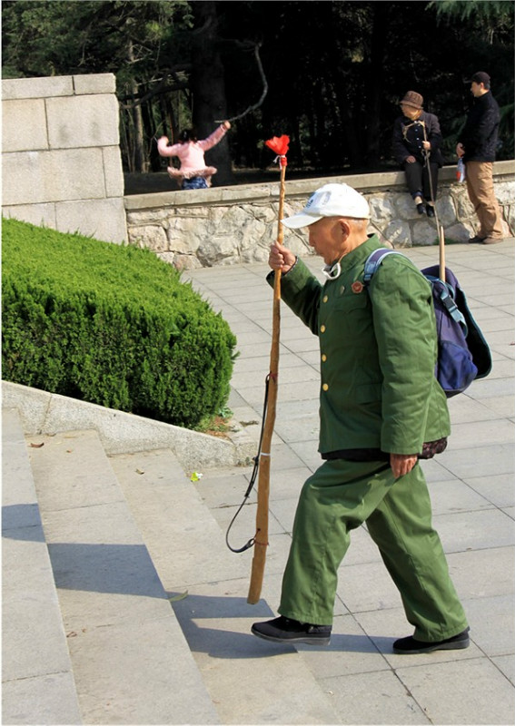 清明紀實---一位82歲的老革命