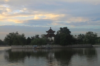 龍湖風光