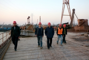 市委領導周日視察在建中的淮上大橋