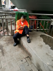 辛苦的環(huán)衛(wèi)工人