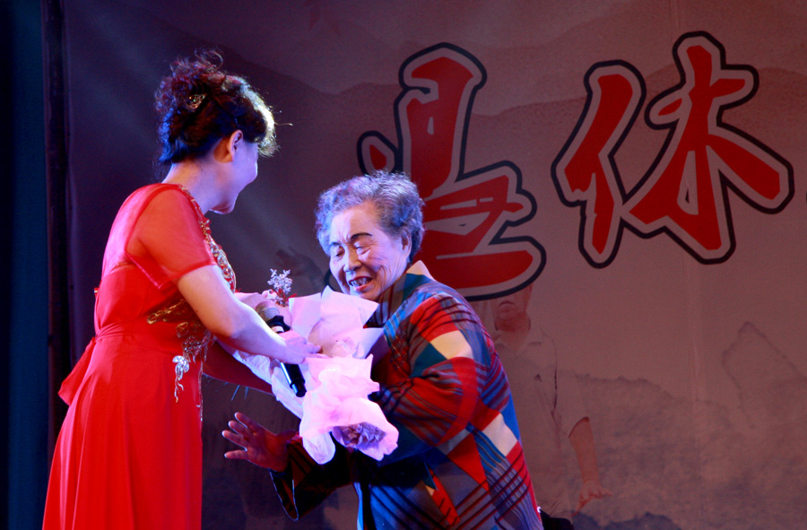 2016“我愛(ài)洛電我愛(ài)家”重陽(yáng)節(jié)聯(lián)歡會(huì)